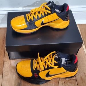 I am selling a Kobe 5